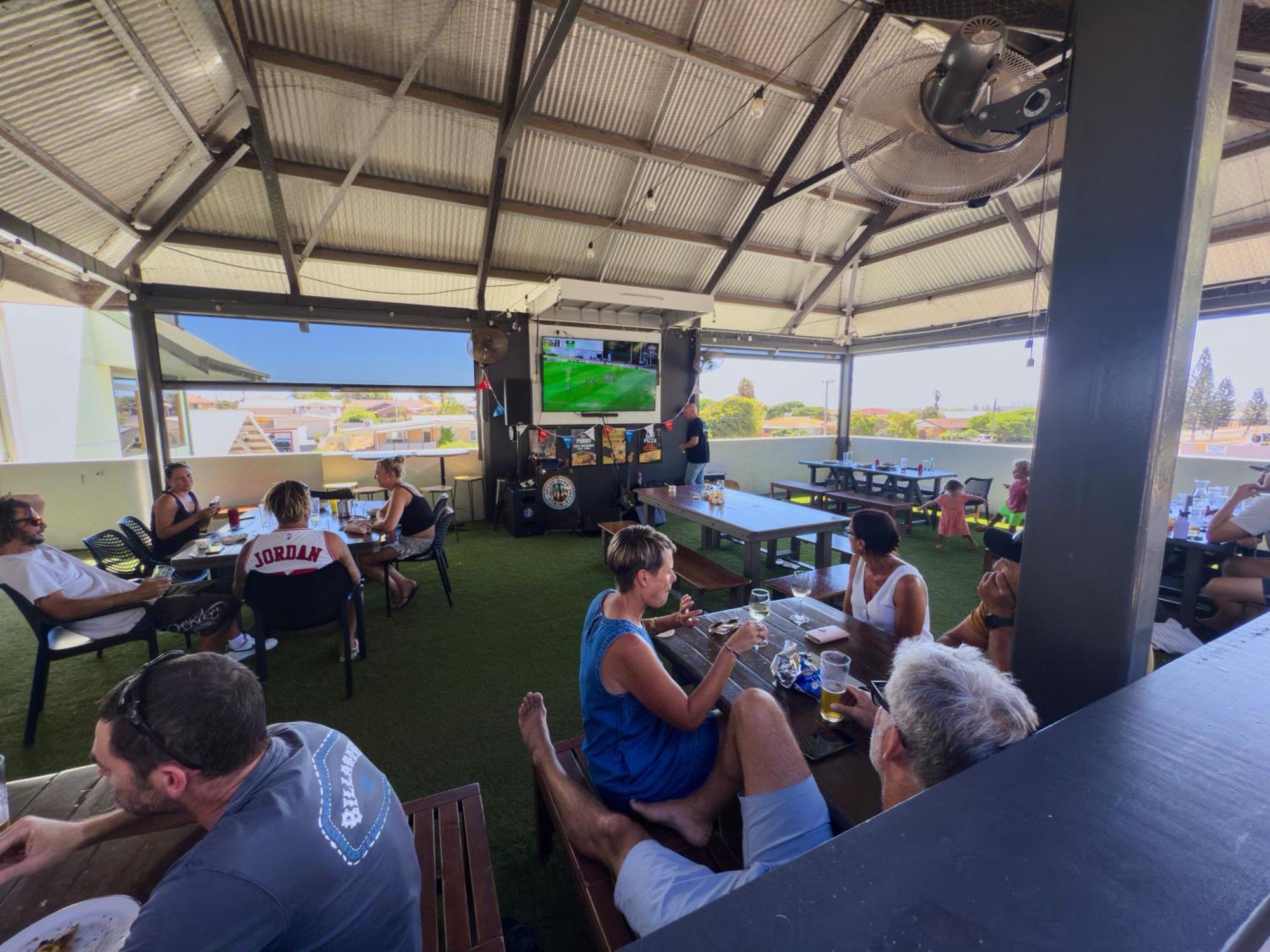 Geraldton Motor Inn Bagian luar foto